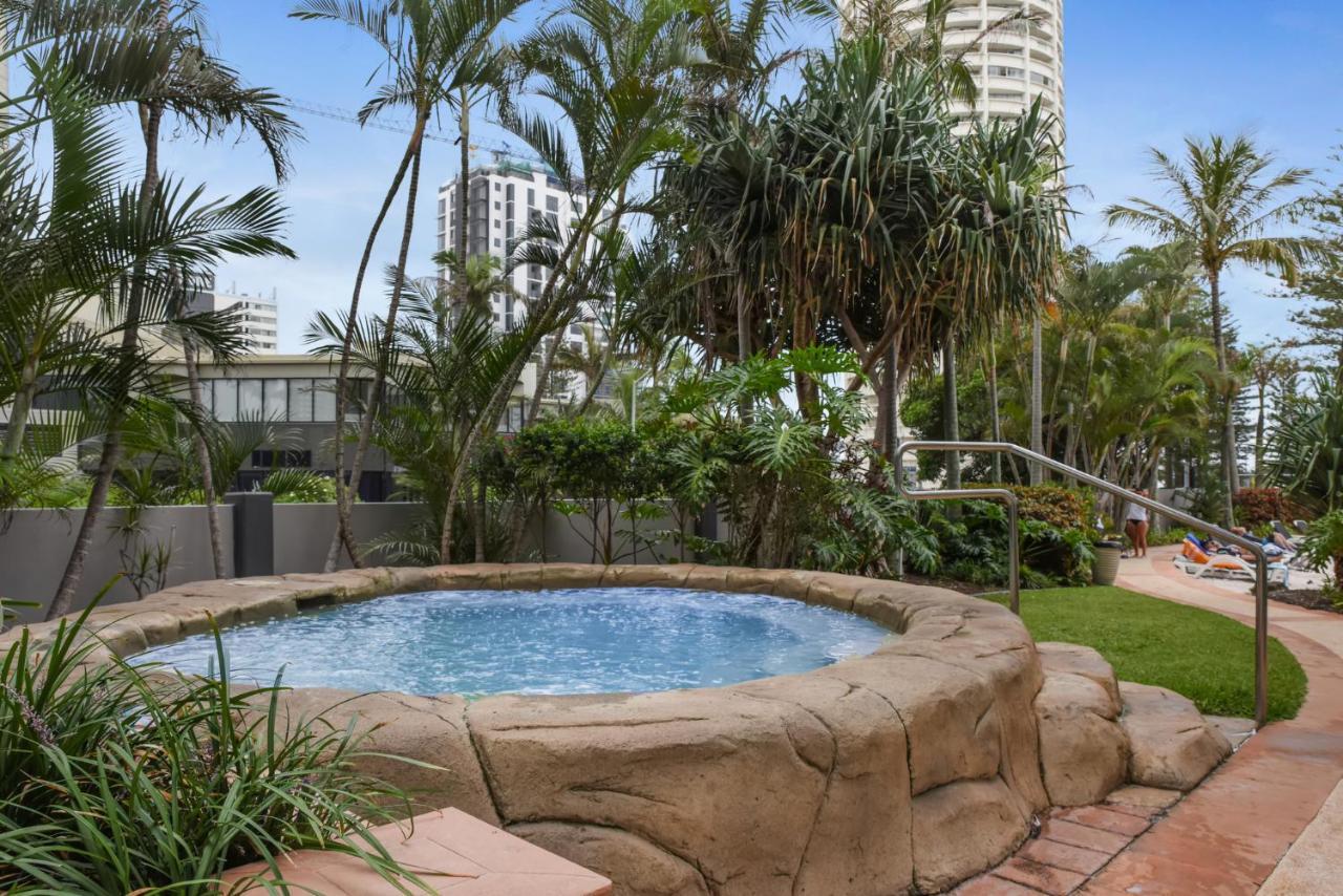 Holiday Holiday Crown Towers Gold Coast Exterior foto